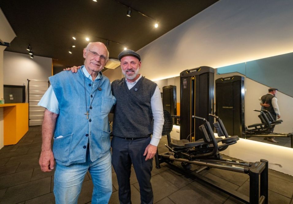 Marcio e Julio em lançamento do projeto Condomínio do Bem