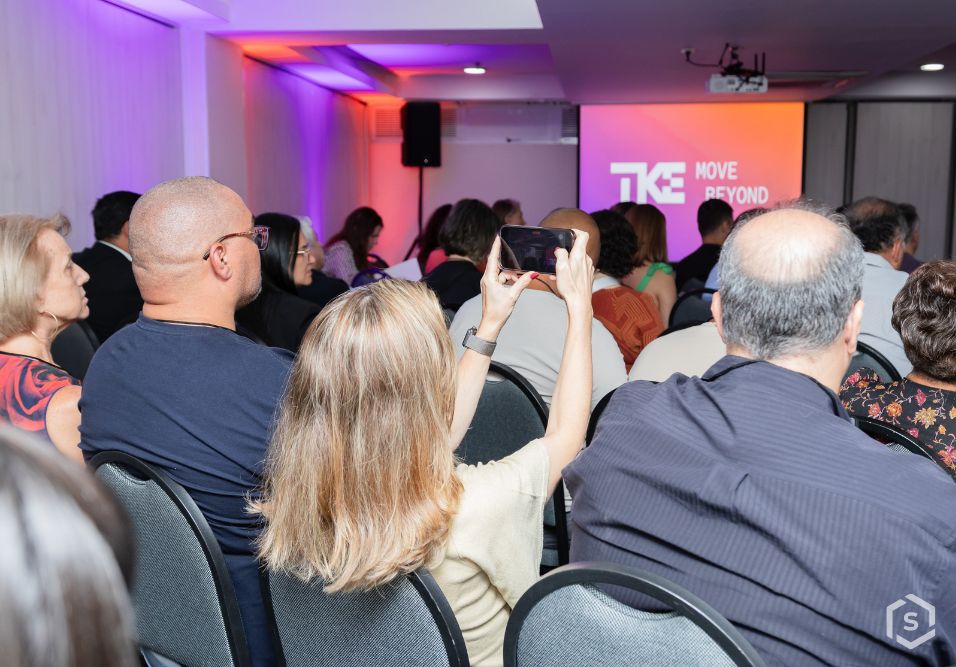 Auditório do café com síndicos 