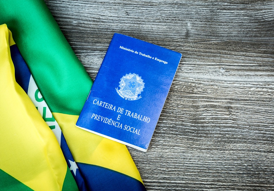 Série Especialistas Supressão de direitos trabalhistas e a prescrição total