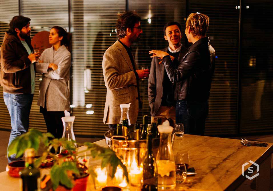 Dicas práticas para reforçar a segurança no condomínio nas festas