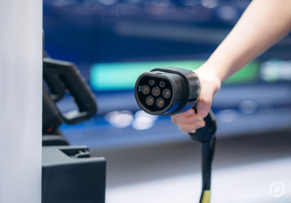 Evento do Secovi-SP debate recarga de carros elétricos 