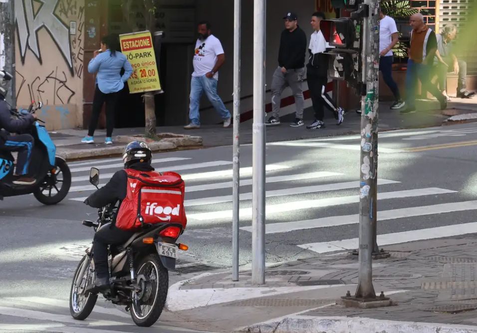 Lei da Bahia obriga entregas na portaria e define exceções 
