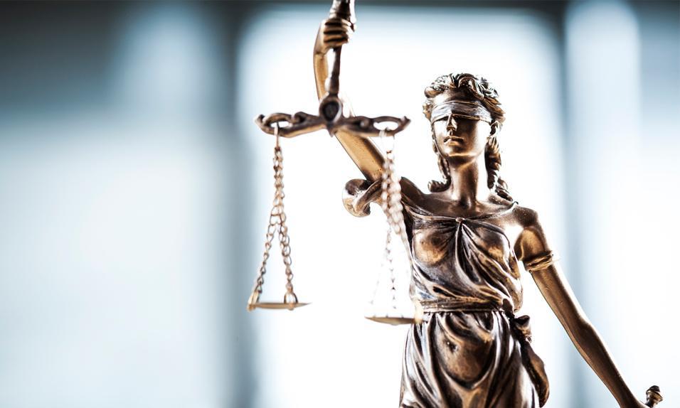 Condomínio é condenado por expor prestadores de serviço como bandidos Condomínio é condenado por expor prestadores de serviço como bandidos